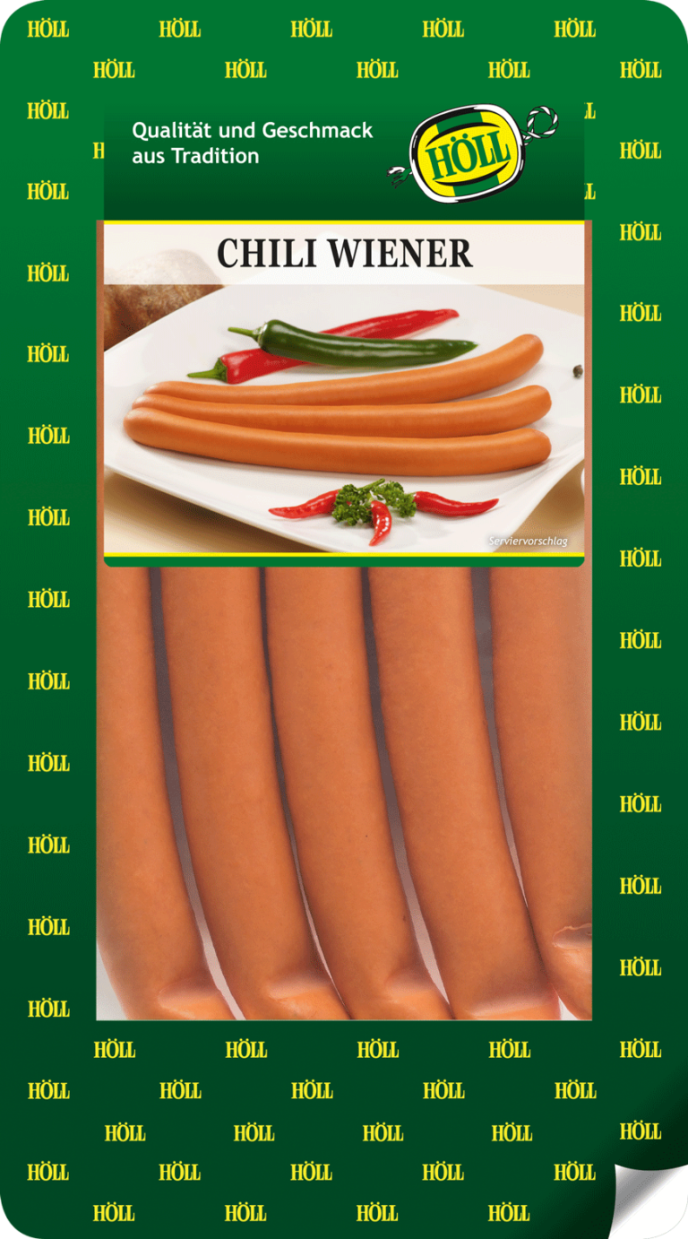 hoell_chili_wiener_verpackt_in einer_plastikschale_mit_gruenem_aufdruck_aus_der_bedientheke